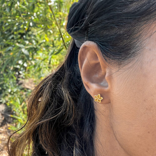 Clou d'oreille Monoi